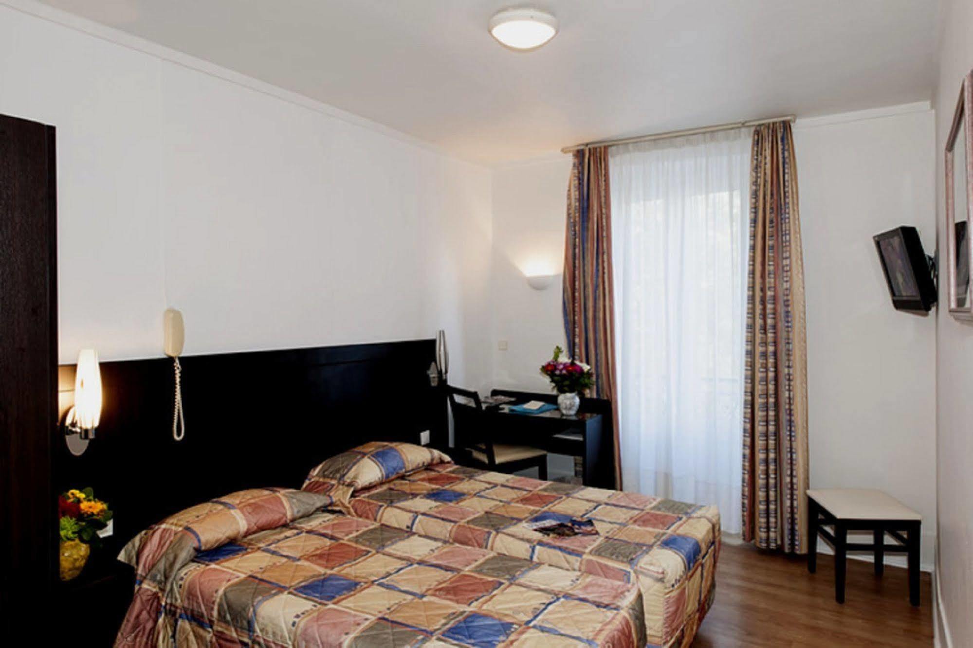 Amiot Hotell Paris Eksteriør bilde